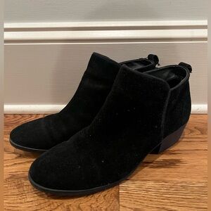 Black suede/velvet low booties